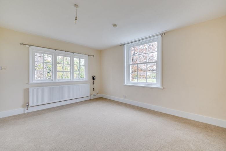 3 bedroom house, Kew Green, Richmond TW9 - Available