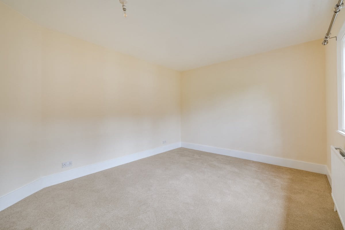 3 bedroom house, Kew Green, Richmond TW9 - Available