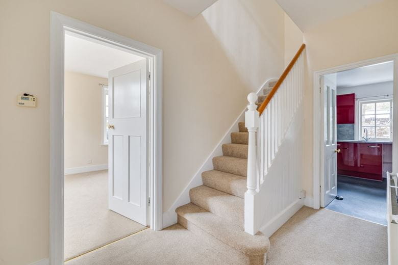 3 bedroom house, Kew Green, Richmond TW9 - Available