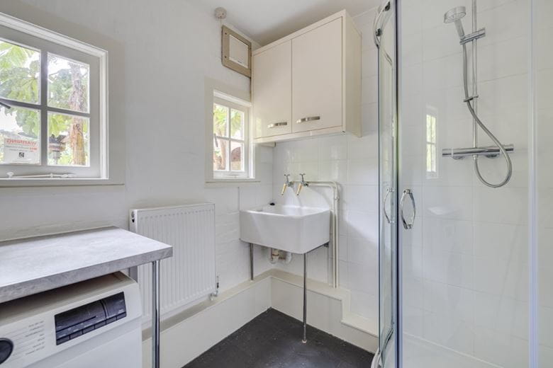 3 bedroom house, Kew Green, Richmond TW9 - Available