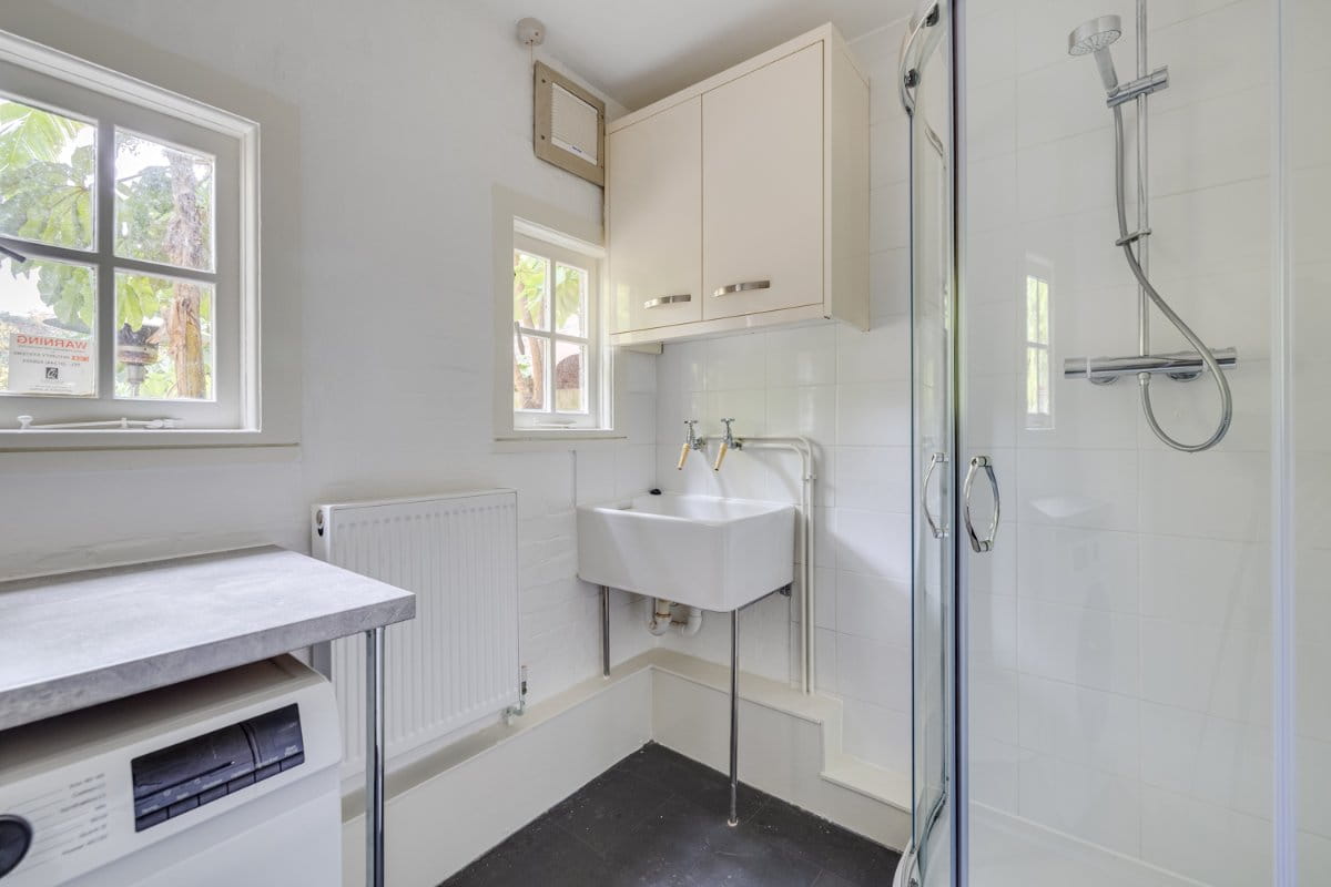 3 bedroom house, Kew Green, Richmond TW9 - Available