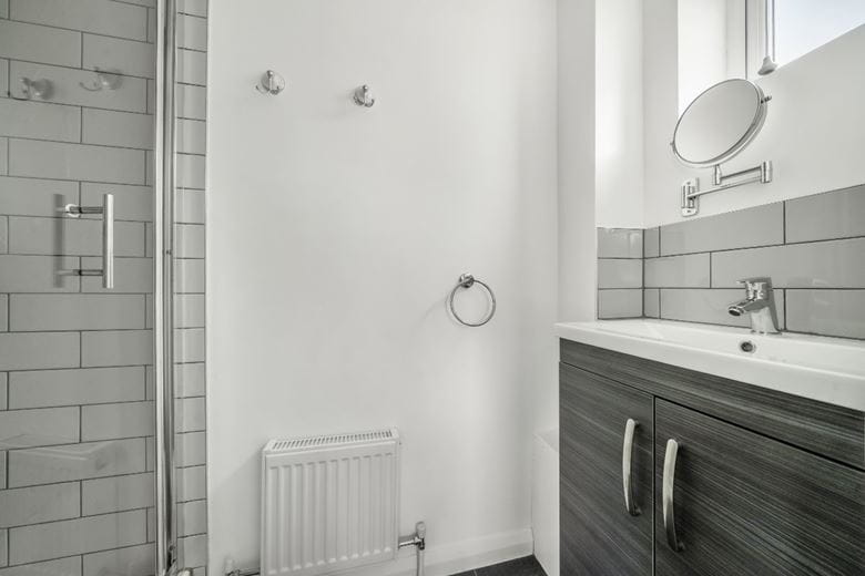 4 bedroom house, Fisherman Close, Richmond TW10 - Under Offer