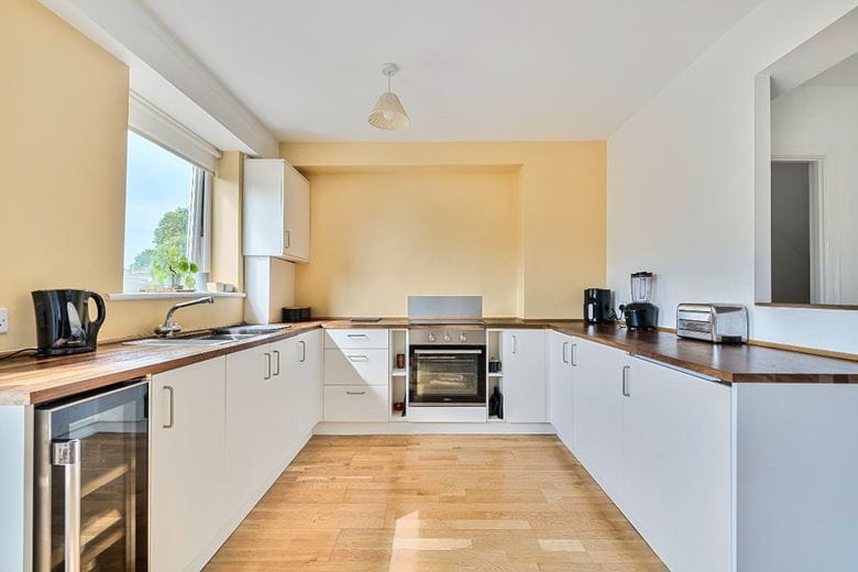 2 bedroom maisonette, Watermill Close, Richmond TW10 - Available