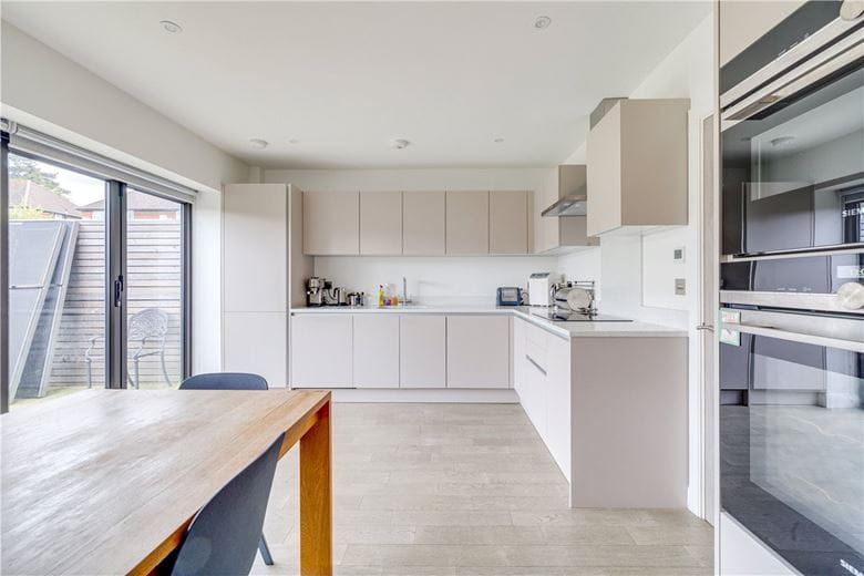 3 bedroom house, Harlow Gardens, Kingston upon Thames KT1 - Let Agreed