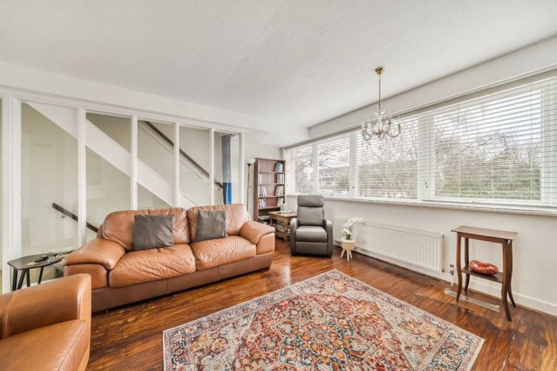 4 bedroom house, Breamwater Gardens, Richmond TW10 - Available