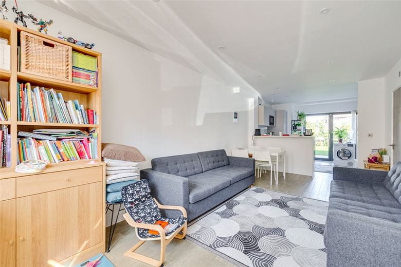 3 bedroom house, Harlow Gardens, Kingston upon Thames KT1