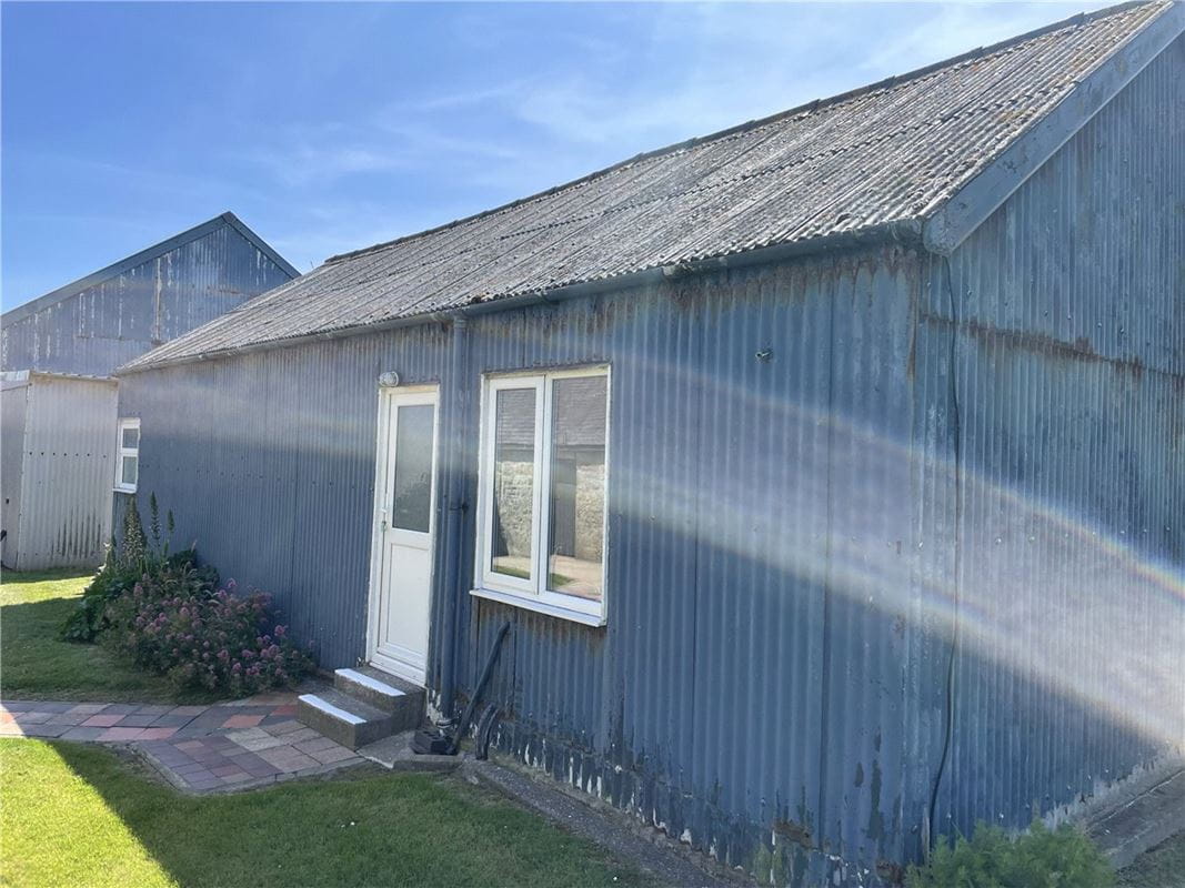 6 acres House, Tudweiliog, Pwllheli LL53 - Available