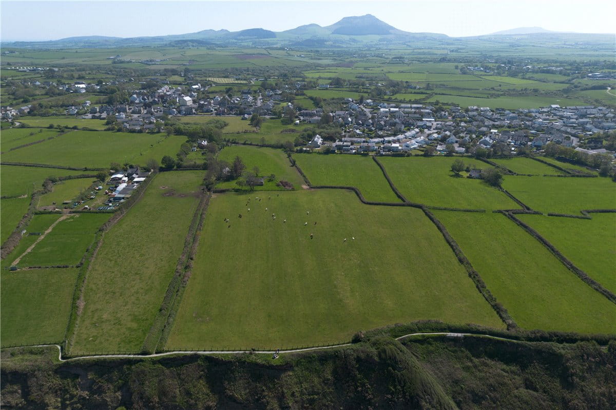26.7 acres House, Lon Tan Y Bryn, Morfa Nefyn LL53 - Available