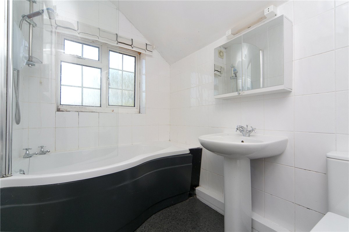 73 acres House, Llanfairtalhaiarn, Abergele LL22 - Available