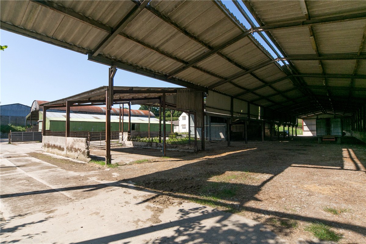 73 acres House, Llanfairtalhaiarn, Abergele LL22 - Available