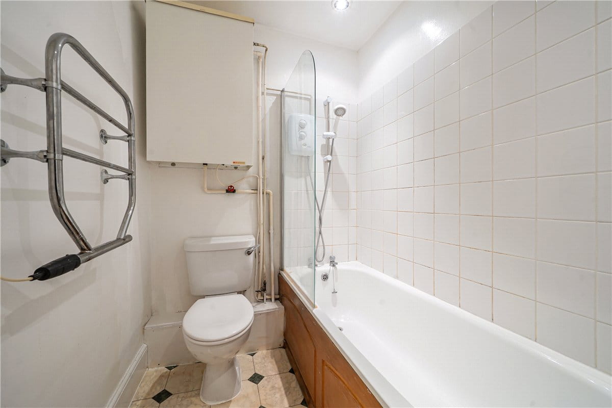 1 bedroom flat, Ainslies Belvedere, Bath BA1
