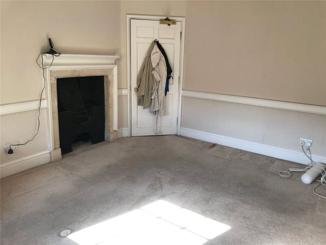 1 bedroom flat, Beauford Square, Bath BA1 - Let Agreed