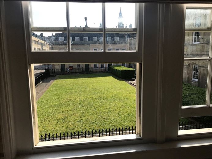 1 bedroom flat, Beauford Square, Bath BA1 - Let Agreed
