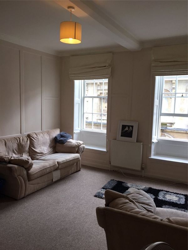 4 bedroom flat, Kingsmead Street, Bath BA1 - Let Agreed