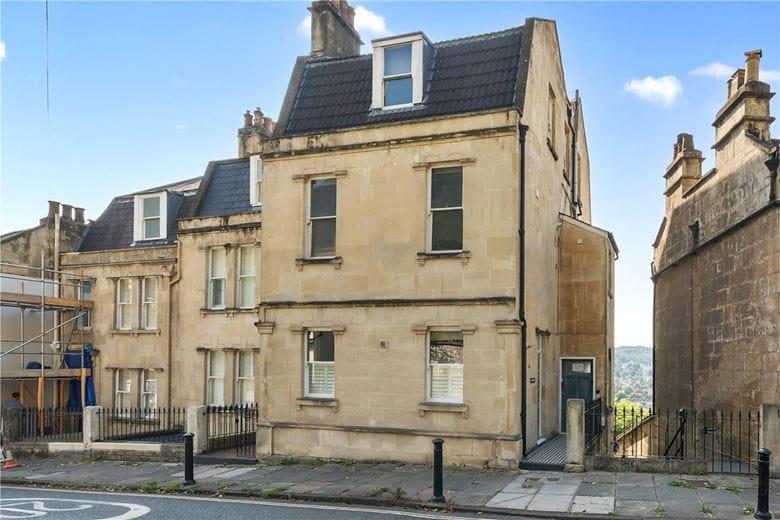 3 bedroom maisonette, Lower Camden Place, Bath BA1