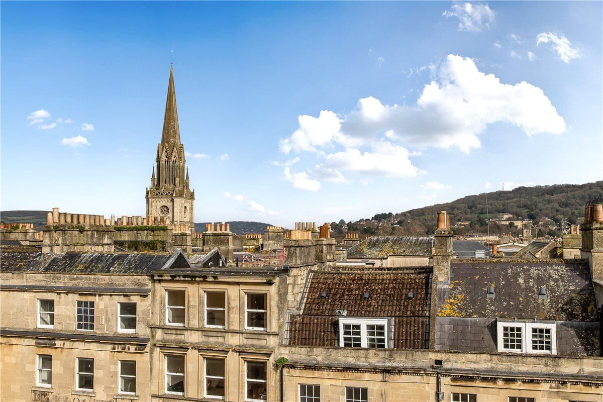 1 bedroom flat, Old Bond Street, Bath BA1 - Available