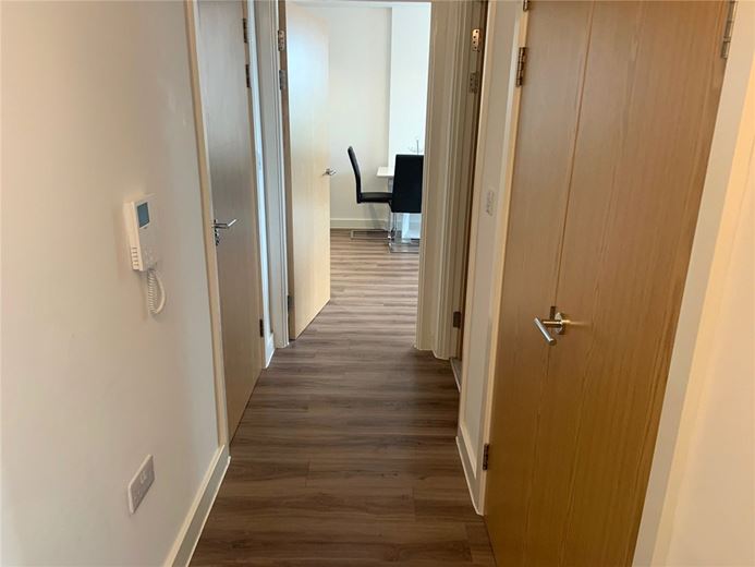 2 bedroom flat, Midland Road, Bath BA2 - Available