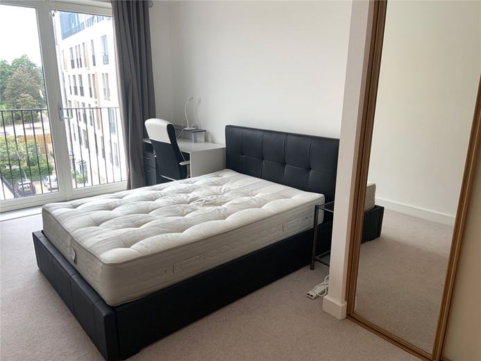 2 bedroom flat, Midland Road, Bath BA2 - Available