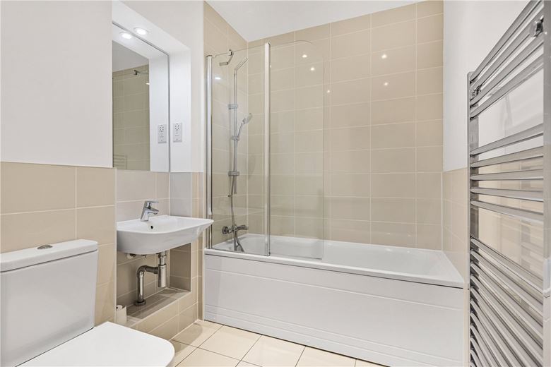 1 bedroom flat, Longmead Terrace, Bath BA2