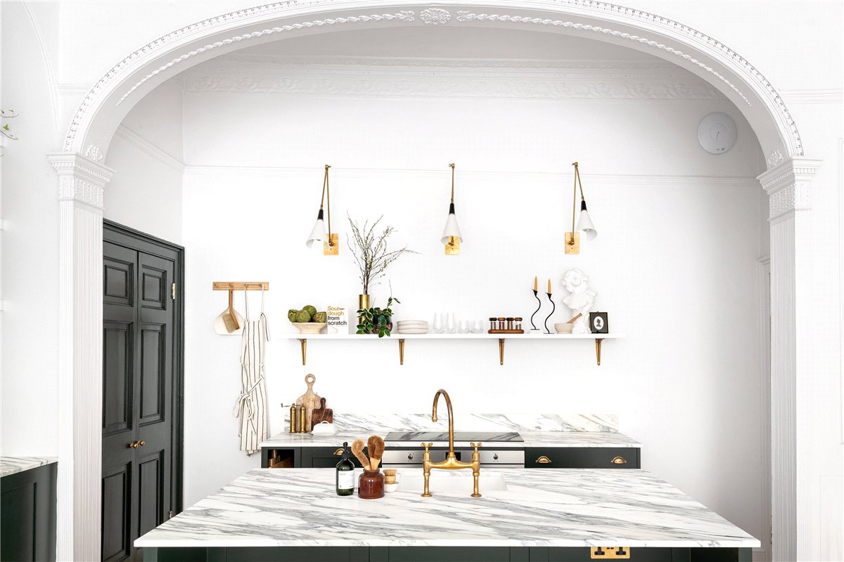 2 bedroom flat, Henrietta Street, Bath BA2