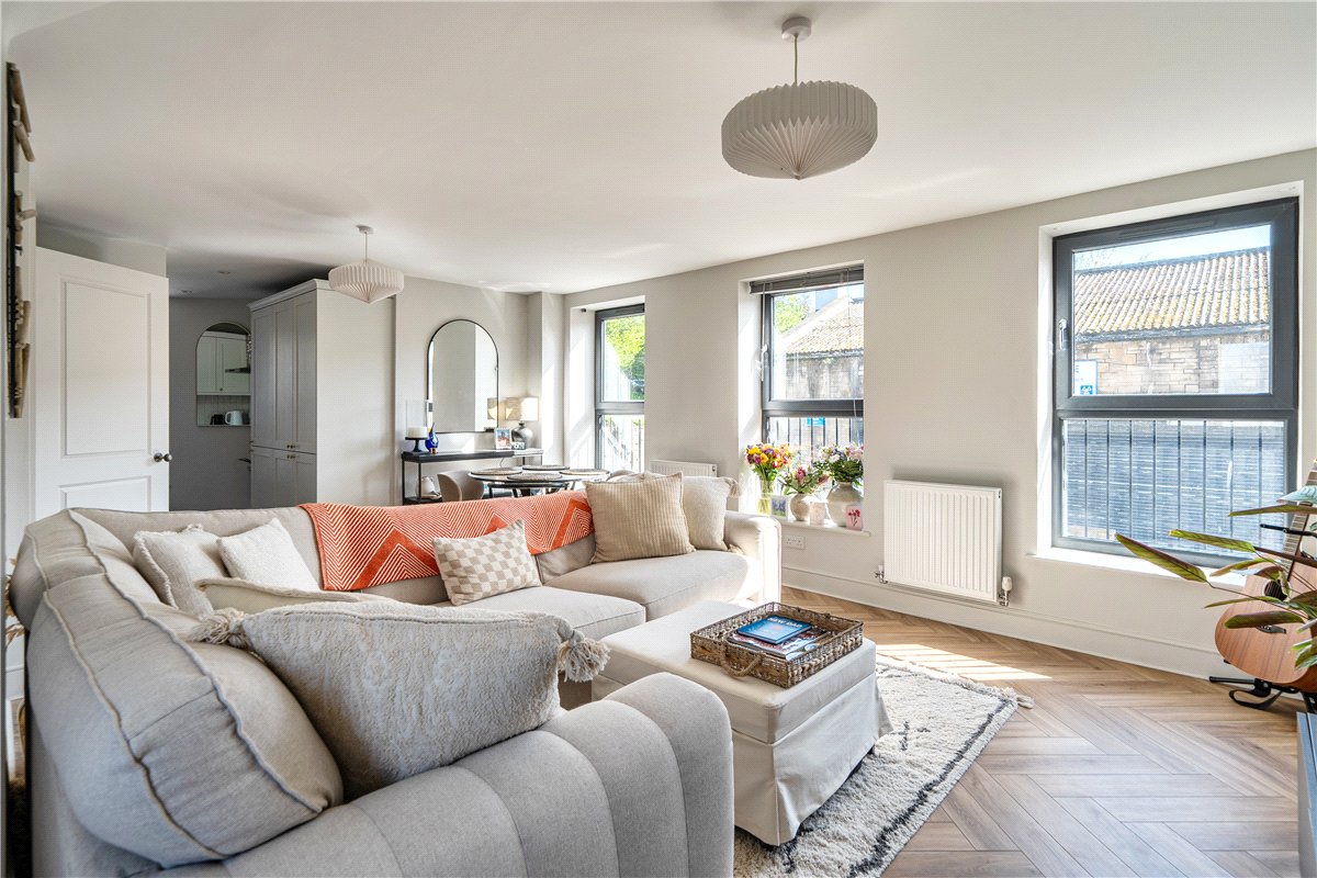 2 bedroom house, Westmoreland Road, Bath BA2