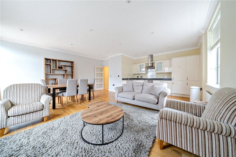 2 bedroom flat, River Place, Bath BA2