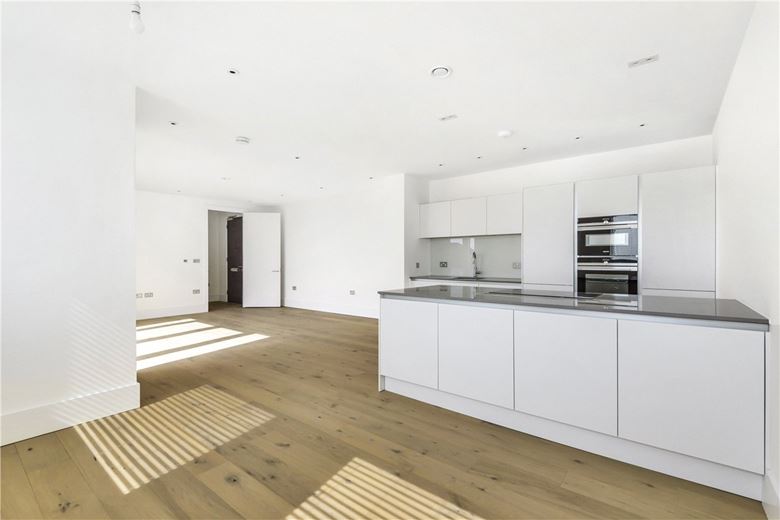 2 bedroom flat, Granville Court, Granville Road BA1 - Let Agreed