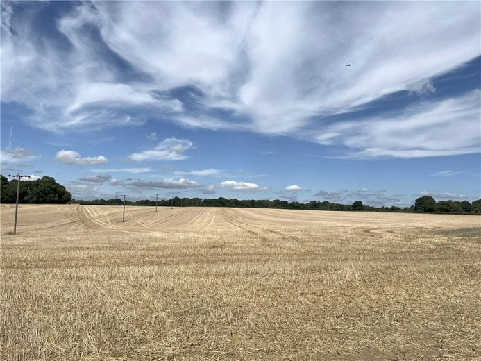 190.5 acres Land, Chalk Lane, Hyde Heath HP6 - Available