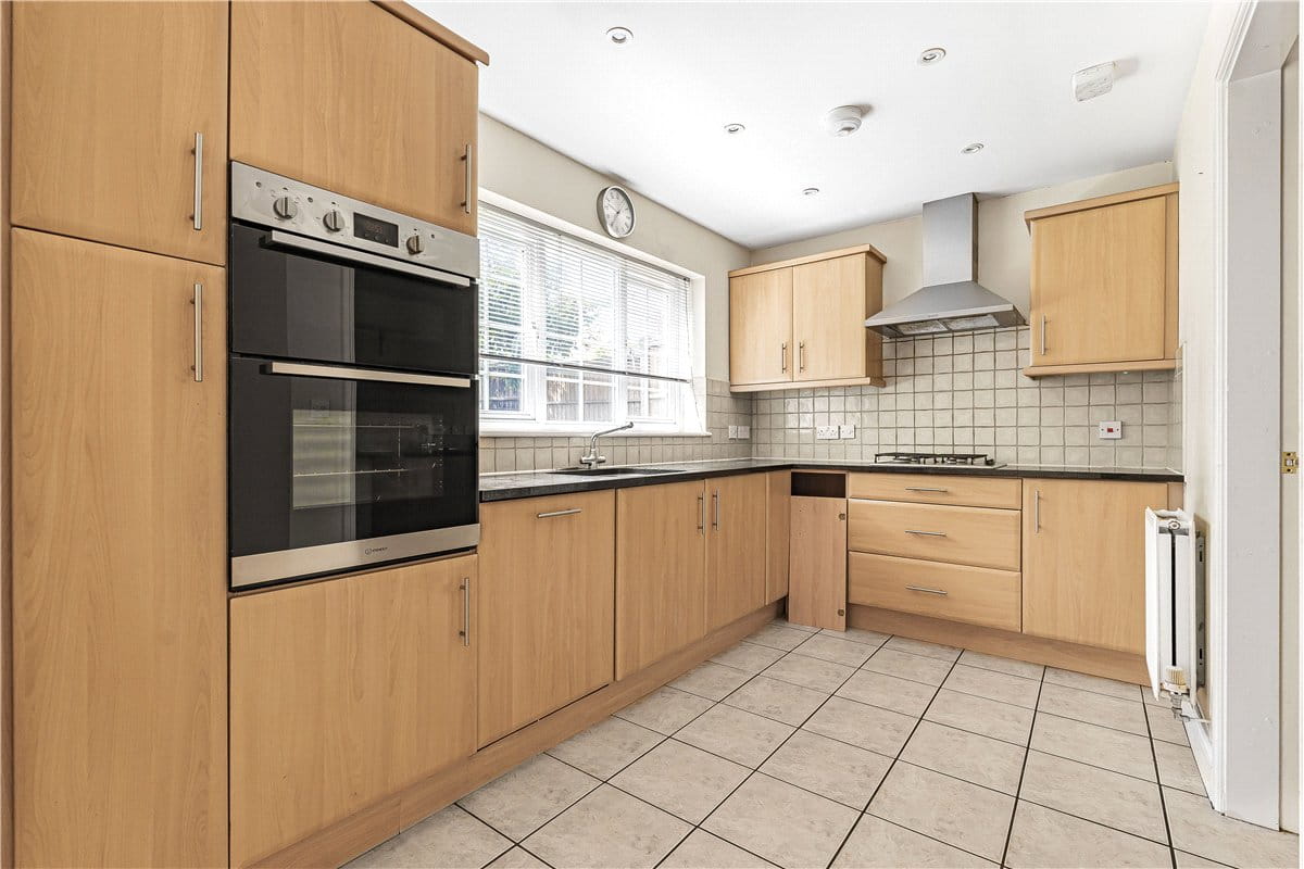 6 bedroom house, Arborfields Close, Kenilworth CV8 - Available