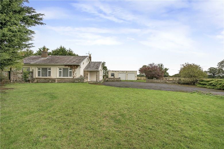 6 bedroom bungalow, Great North Road, Brompton on Swale DL10 - Available
