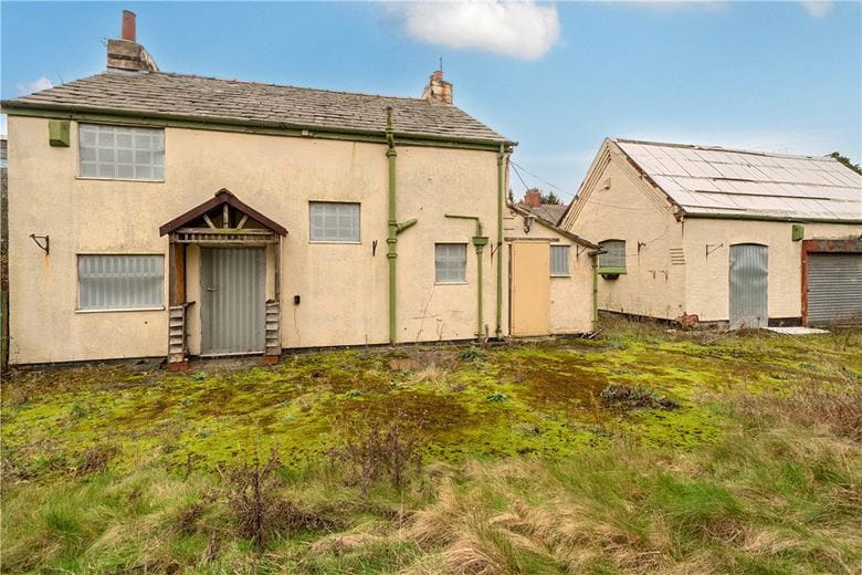 1.2 acres House, Chester Road, Preston Brook WA7 - Available