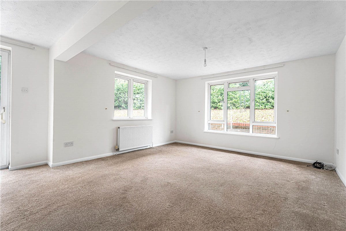 4 bedroom bungalow, South Street, Wendover HP22 - Available