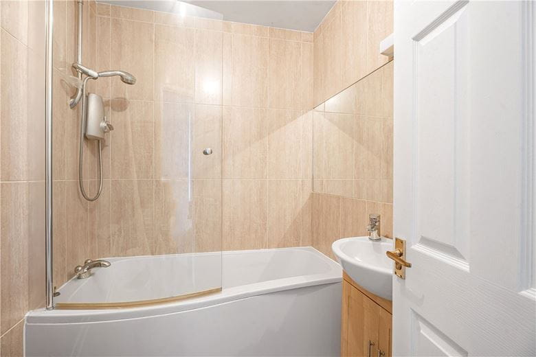 4 bedroom bungalow, South Street, Wendover HP22 - Available