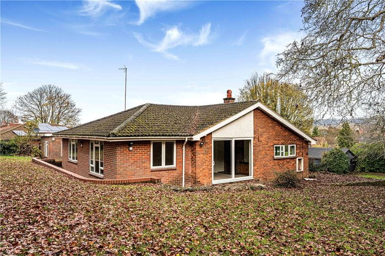 4 bedroom bungalow, South Street, Wendover HP22 - Available