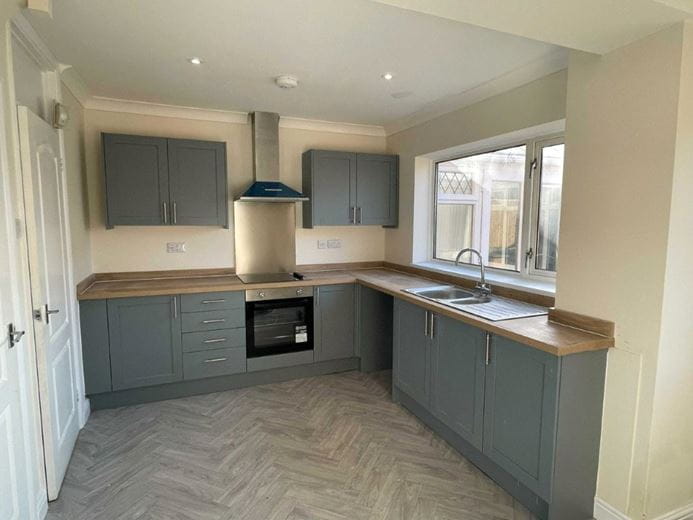 3 bedroom house, Penfold Way, Morton DE55 - Available