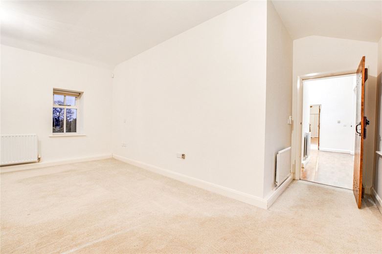 3 bedroom , Bowden View Lane, Mere WA16 - Available