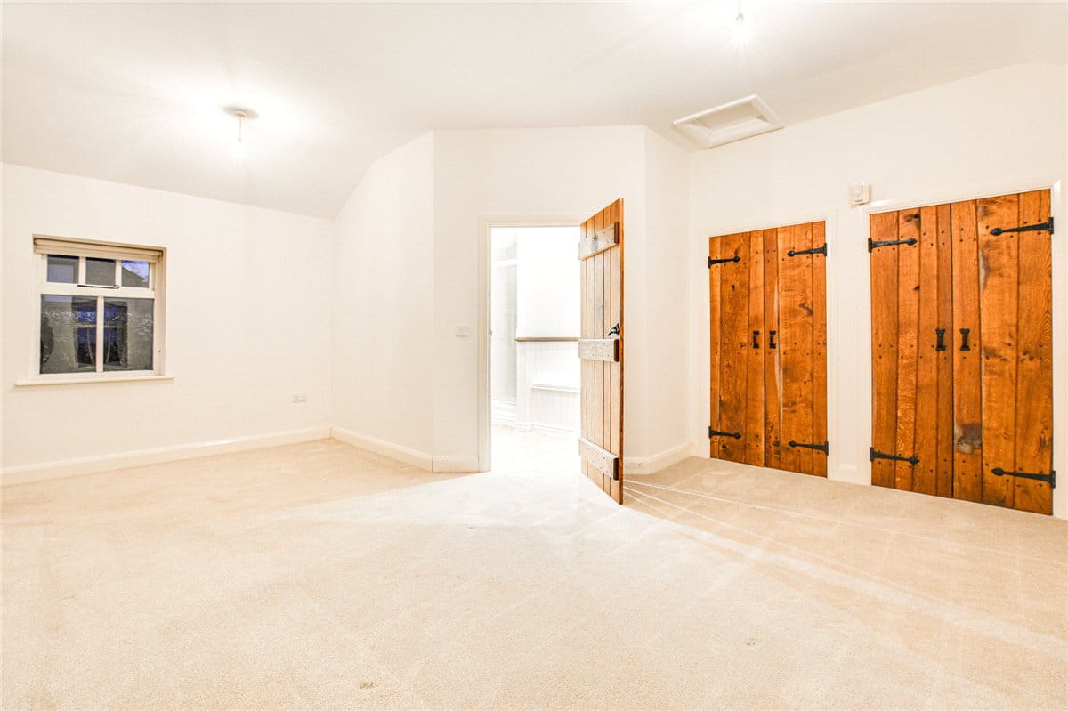 3 bedroom , Bowden View Lane, Mere WA16 - Available
