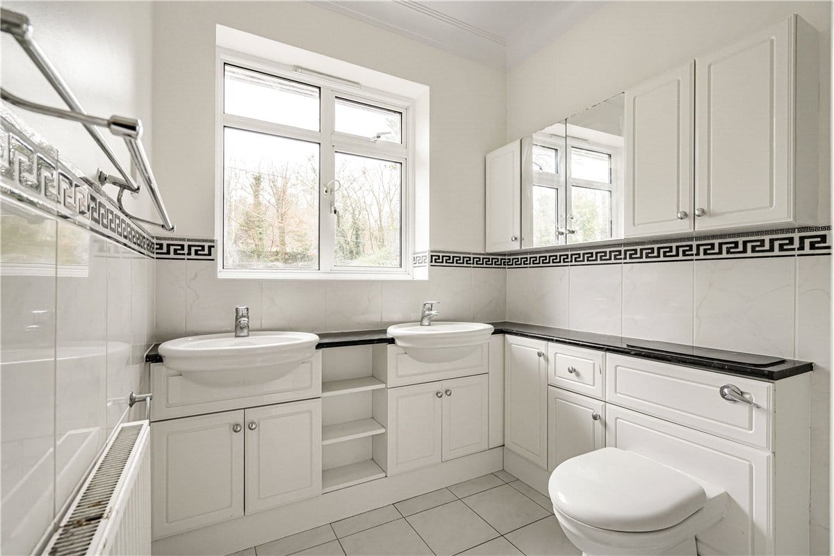 5 bedroom house, Ellesborough Road, Wendover HP22 - Available