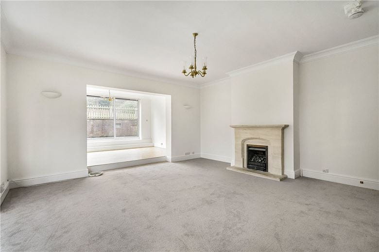 5 bedroom house, Ellesborough Road, Wendover HP22 - Available