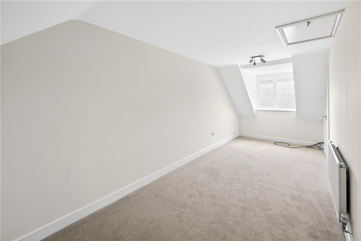 6 bedroom house, Arborfields Close, Kenilworth CV8 - Available