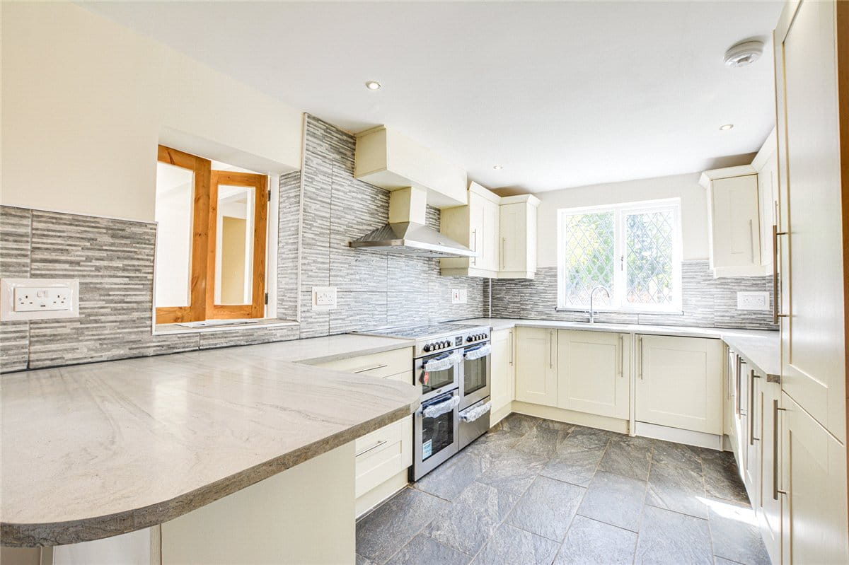 3 bedroom house, Nantwich Road, Minshull Vernon CW10 - Available