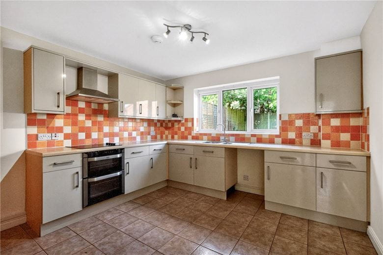 4 bedroom house, Amersham Way, Measham DE12 - Available