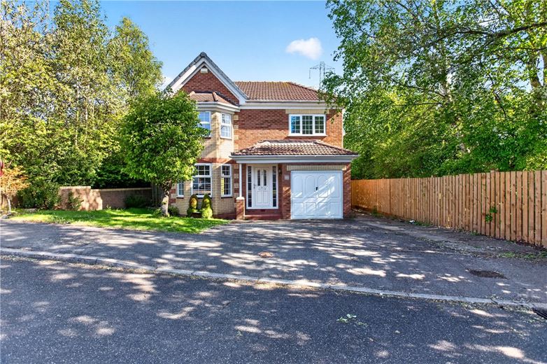 4 bedroom house, Wood Fields, Bramley S66 - Available