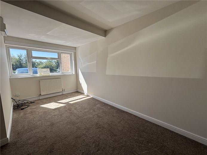 4 bedroom house, Nascot Close, Bramley S66 - Available