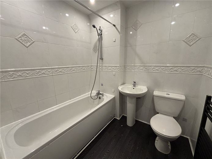 4 bedroom house, Nascot Close, Bramley S66 - Available