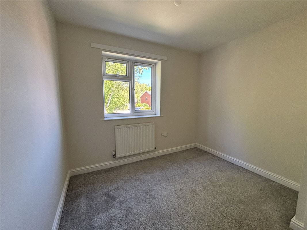 4 bedroom house, Nascot Close, Bramley S66 - Available
