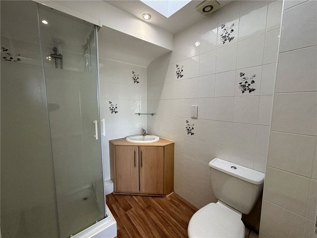 4 bedroom house, Nascot Close, Bramley S66 - Available