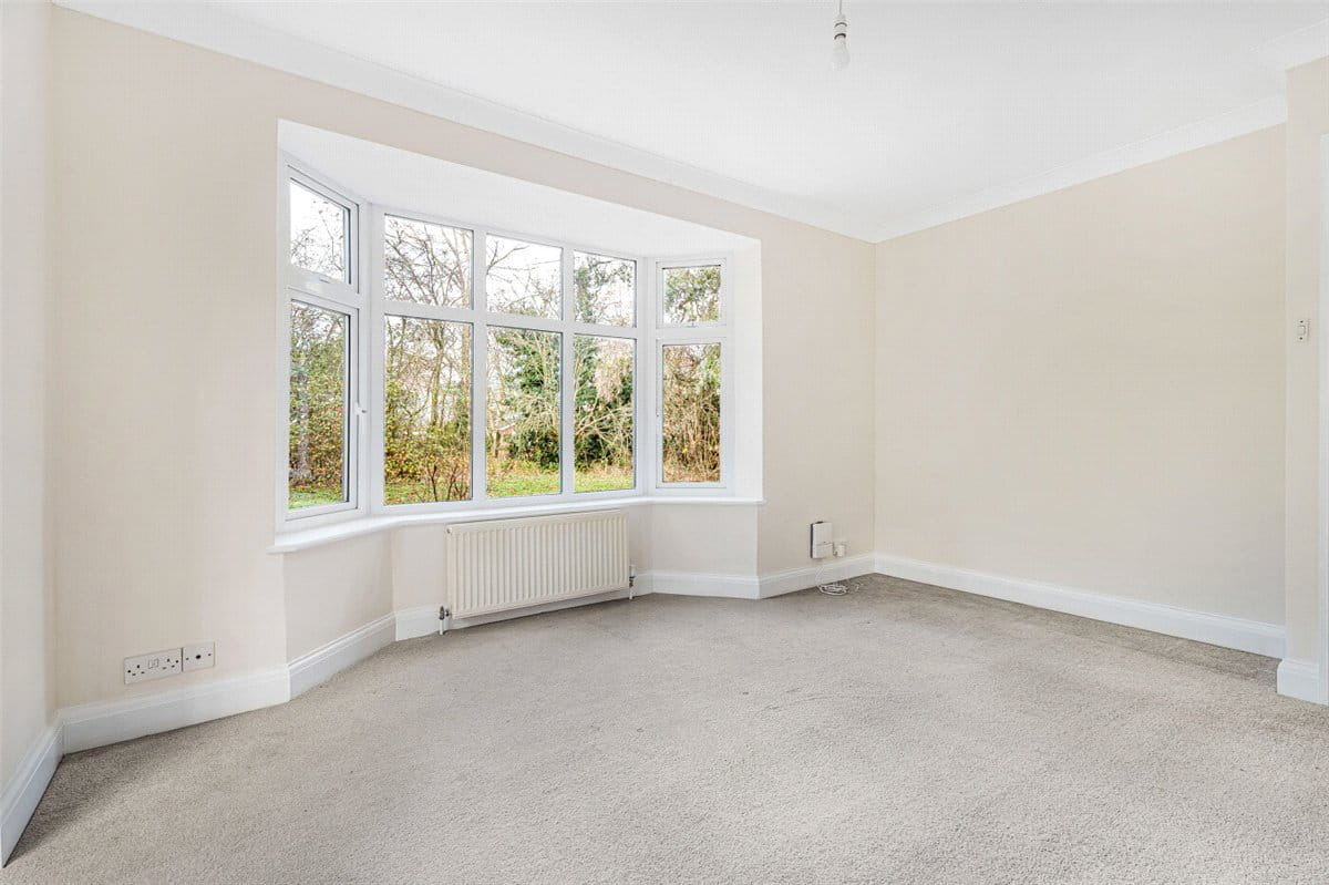 4 bedroom bungalow, Nash Lee Lane, Wendover HP22 - Available