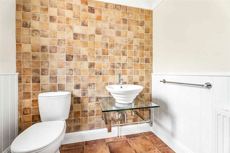 4 bedroom bungalow, Nash Lee Lane, Wendover HP22 - Available