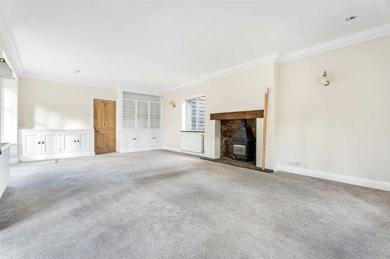 4 bedroom bungalow, Nash Lee Lane, Wendover HP22 - Available